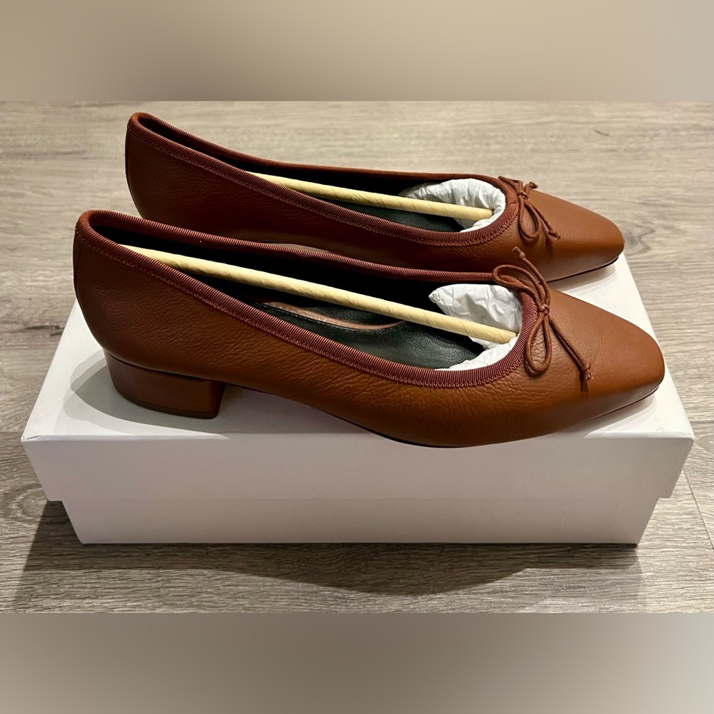 NEW IN BOX | Veronica Beard Caramel Leather Cecile Ballet Flats with Bow Detail - Picture 3 of 6